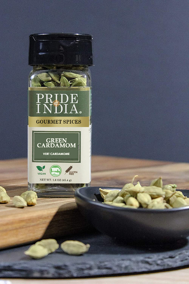 Pride of India - Green Cardamom Whole - Gourmet & Aromatic Spice - Flavoring agent for bakes/teas/drinks & more - Full Bodied Green Pods - 1.6 oz. Small Dual Sifter Bottle